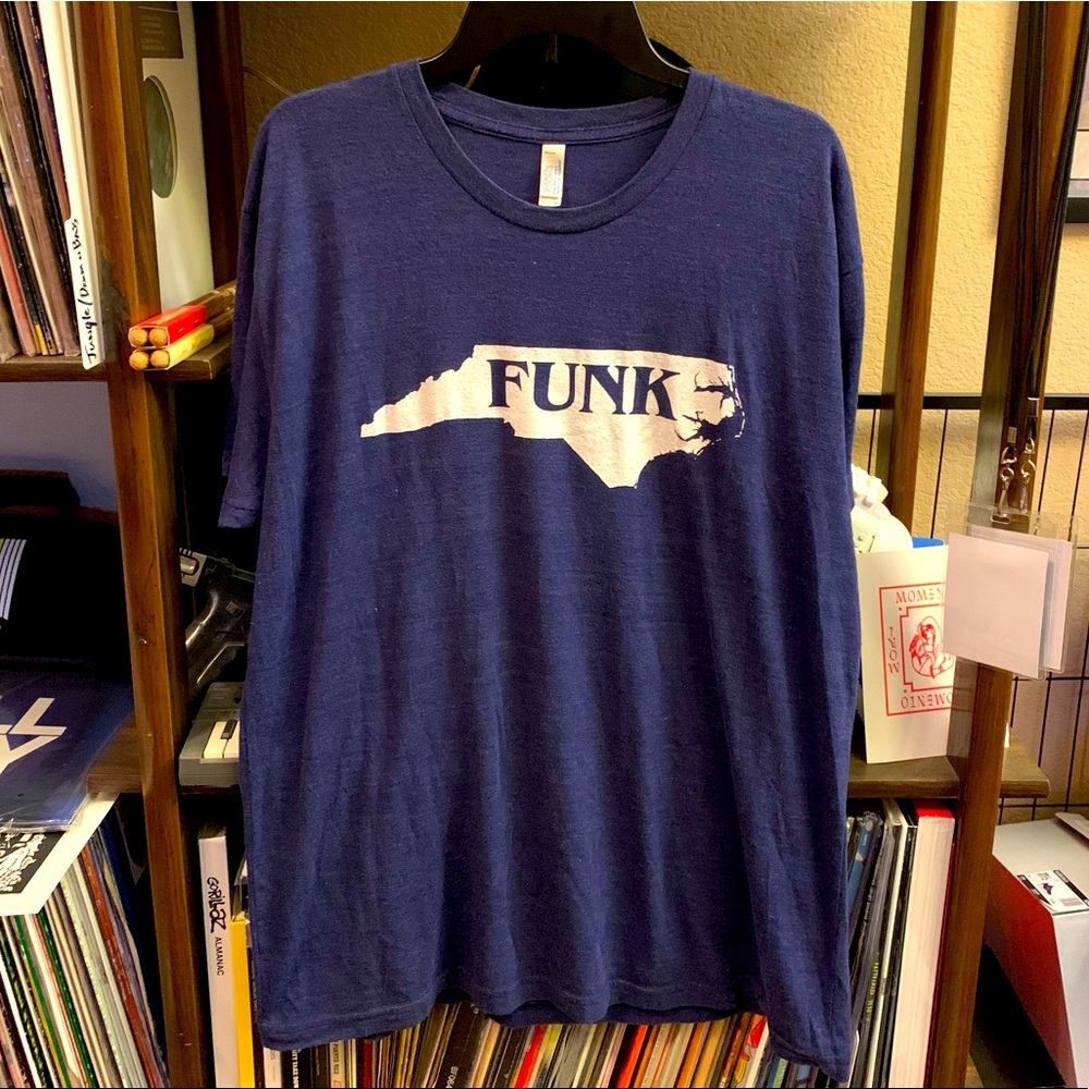 SUPER RARE ORIGINAL- OUT OF PRINT - Yo Mamas Big Fat Booty Band Shirt!